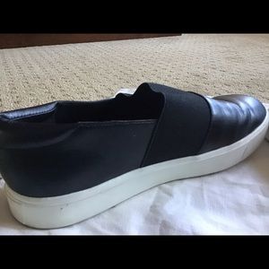 Vince FENTON Leather sneakers